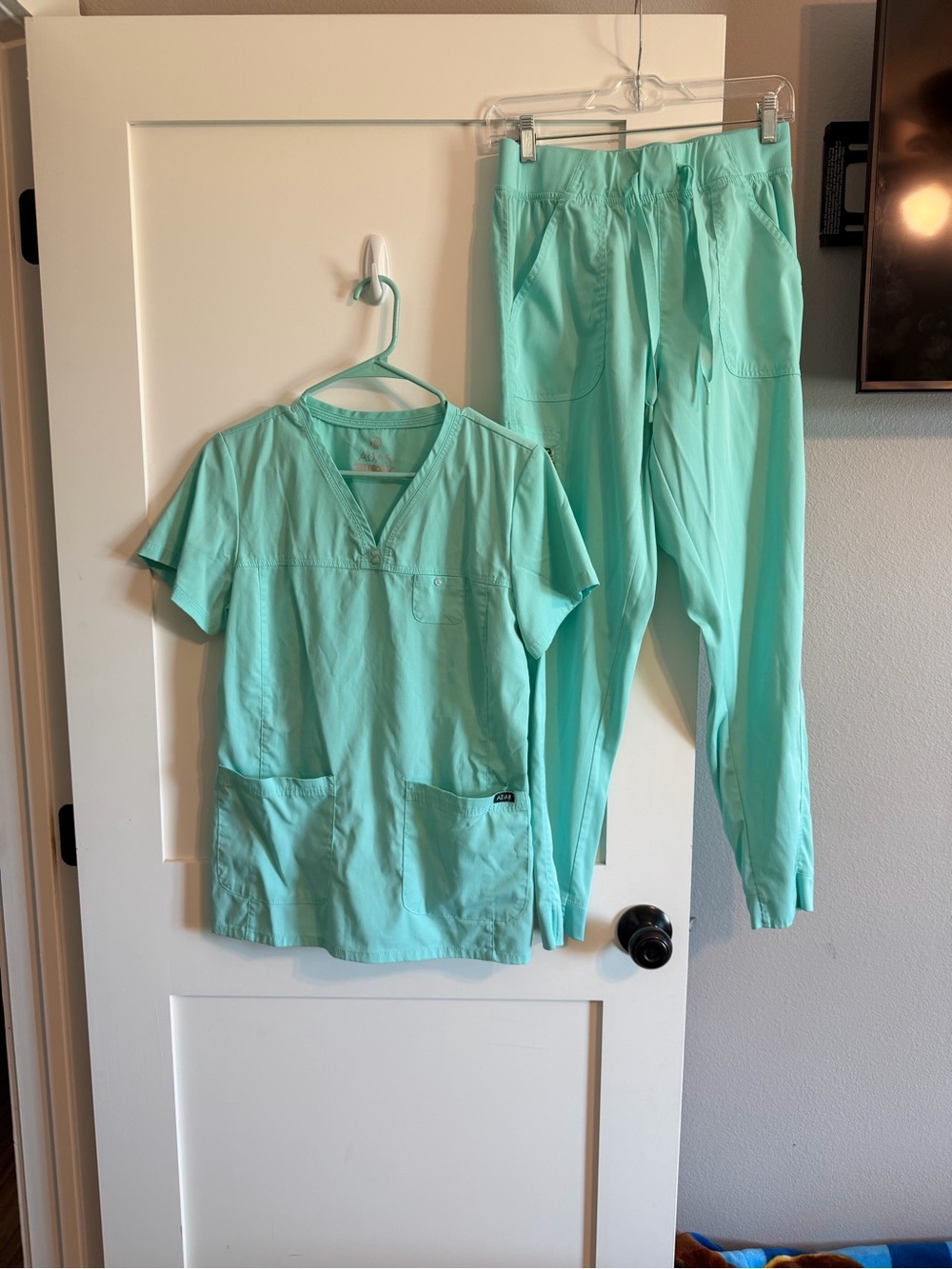 Adar Pro brand Turquoise Scrub set